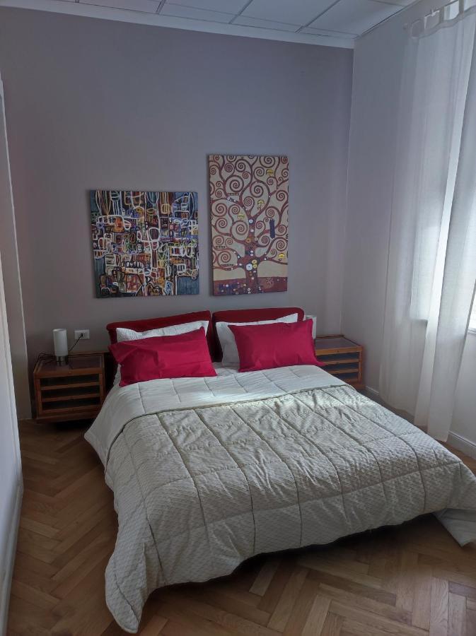 Piazza Goldoni Rooms Triëst Buitenkant foto